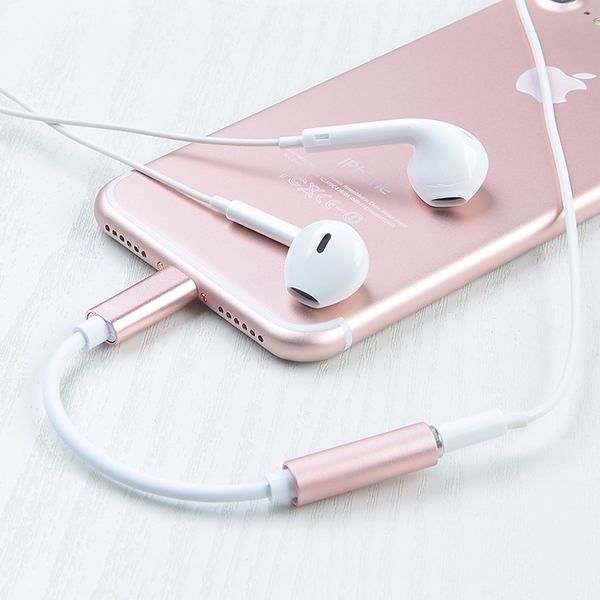 DA-STI7(SILVER) 다모일 이어폰 변환젠더 (아이폰7용) 아이폰7 라이트닝커넥터를 이용한 3.5mm 이어폰변환 젠더